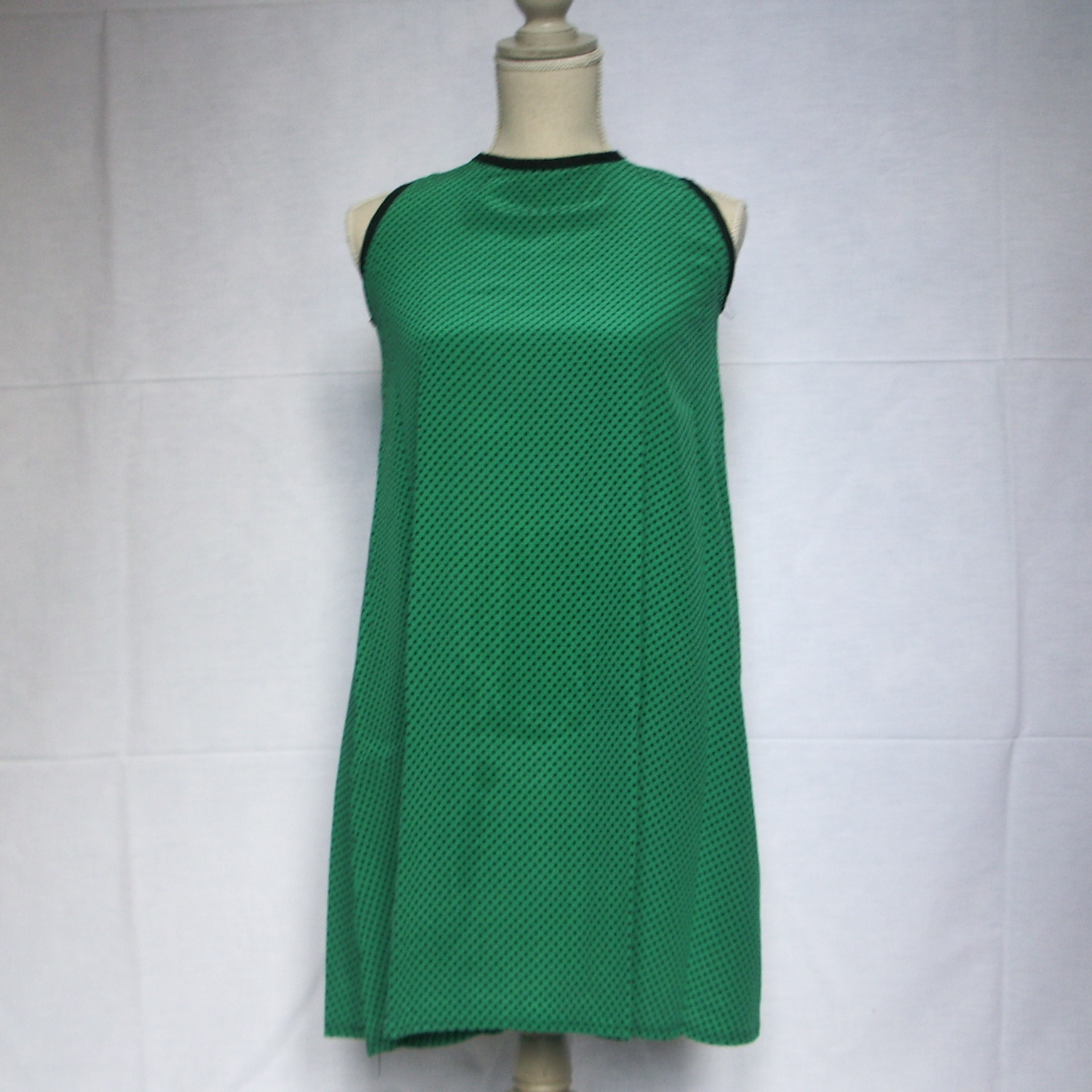 image représentant : Robe à emmanchures américaines